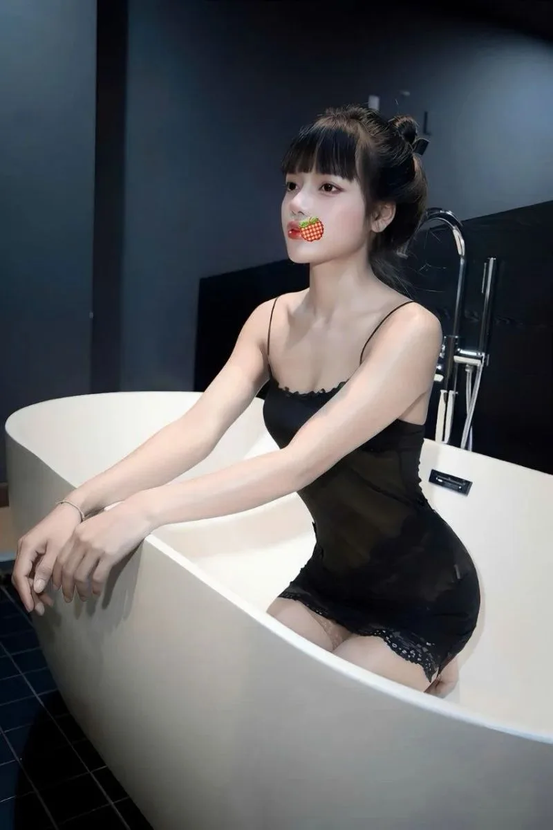 Ảnh 2 - 🦋Khả Như 2k6🦋 Mặt baby,Bím hồng khít