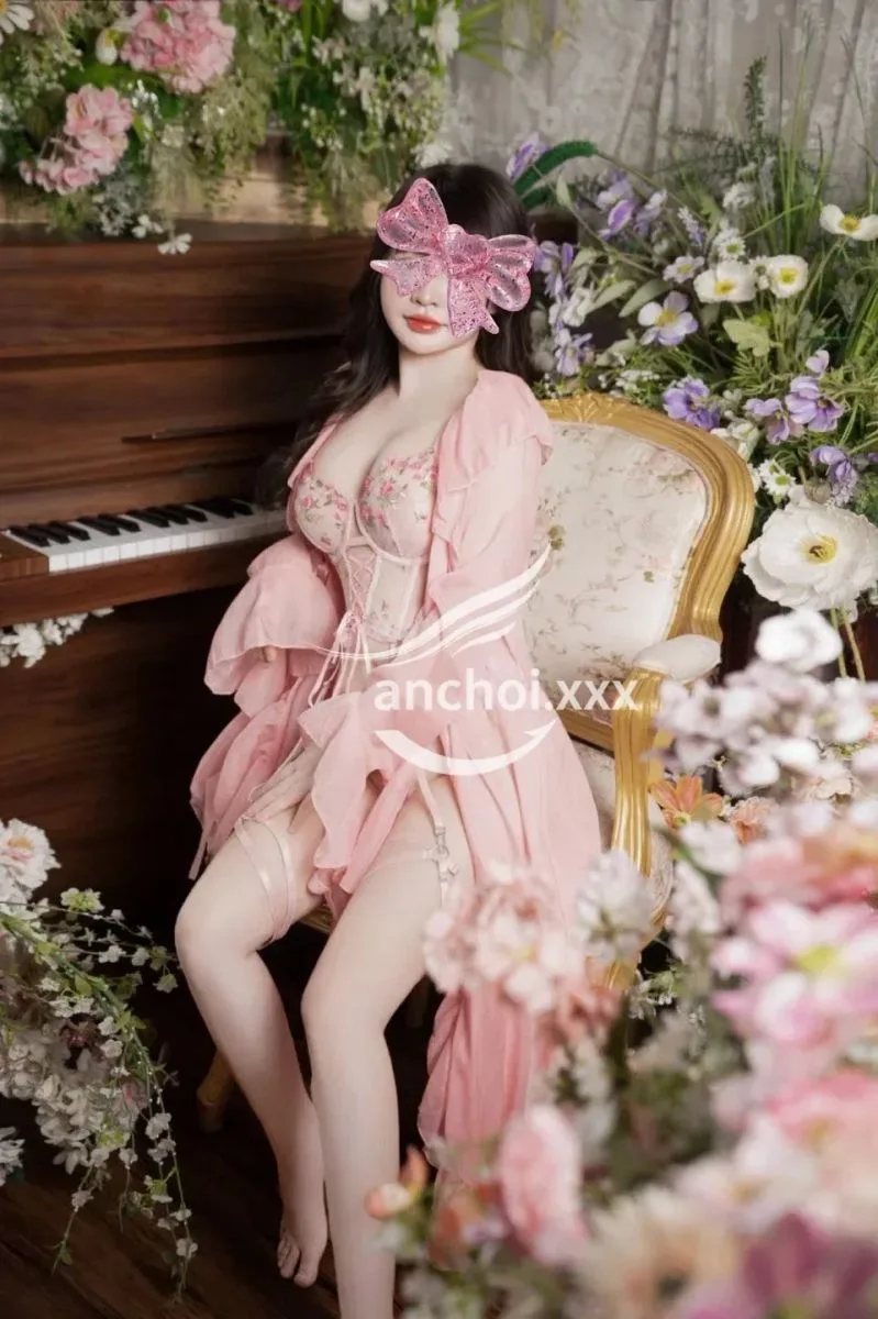 Ảnh 3 - Linh linh _ baby girl mặt xinh _ vú to hàng thật 100% căng tròn vui vẻ dễ thương