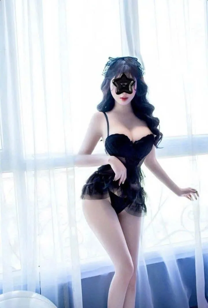 Ảnh 3 - Hồng Anh em yêu dịu dàng chiều lòng các anh