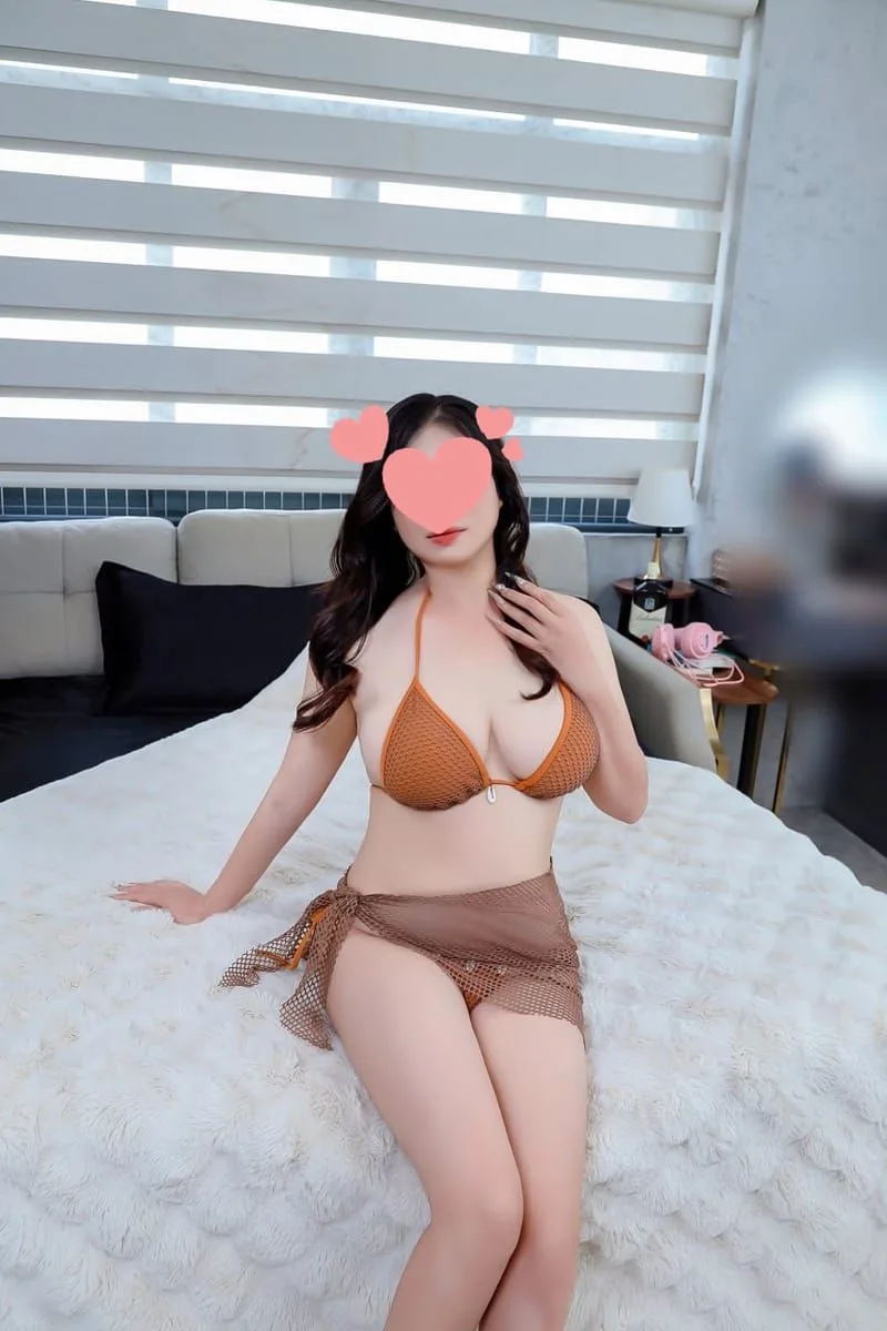 Ảnh 3 - LINH LINH ❤️❤️ THẦN DÂM CHUYÊN BÚ LIẾM