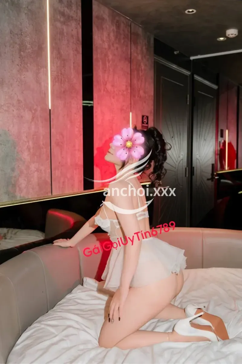 Ảnh 5 - Hotgirl Gymer❤️QUỲNH NHI❤️Trẻ Xinh Da Trắng Body Cao Ráo Mình Dây Vú Đẹp-Vui Vẻ Nhiệt Tình