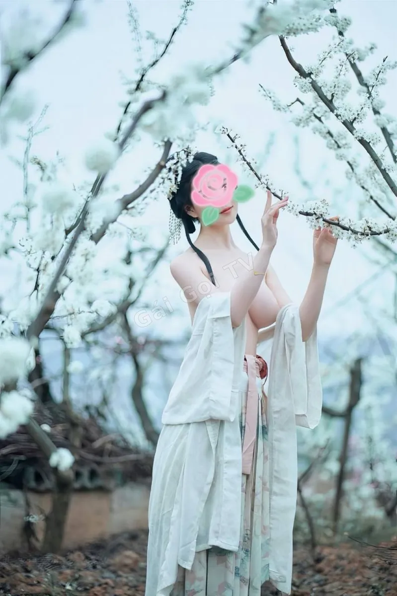 Ảnh 4 - Thùy Chi - Xinh Dâm, Dáng Đẹp - Vú Bím Hồng Hào, Nhiệt Tình Bú Cu Ngậm Cà - Đầy Đủ Mọi Tư Thế