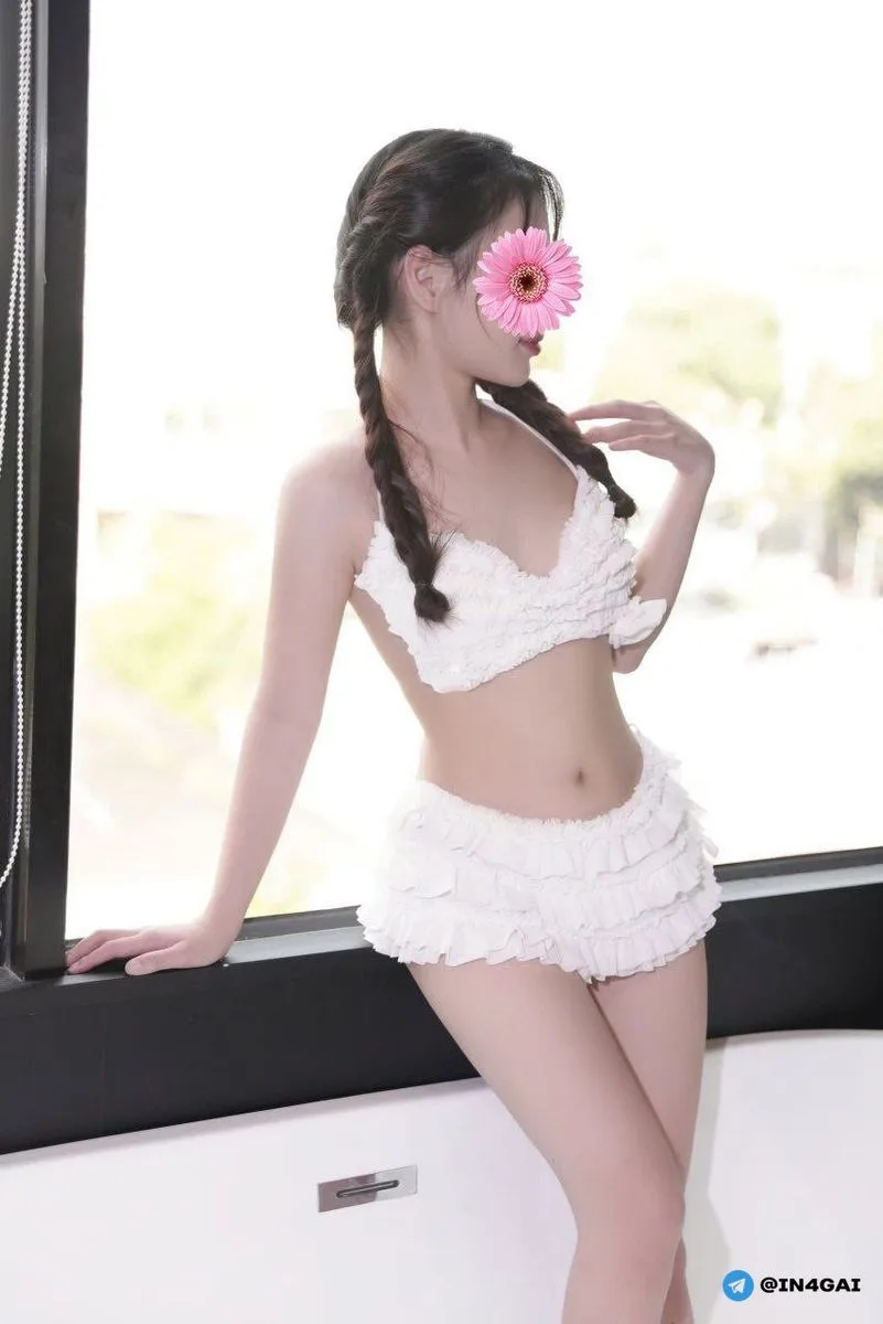 Ảnh 11 - QUỲNH ANH 🌸🌸 BÉ TEEN 2K6 - Cỏ non xanh thơm ngát