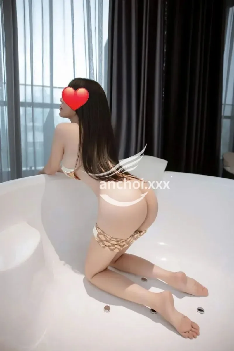 Ảnh 11 - GÁI XINH BÉ SAM_ KHUÔN MẶT ẤN TƯỢNG_DA TRẮNG CHÂN DÀI_LÀM TÌNH MAX PHÊ