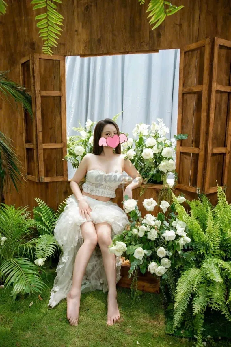 Ảnh 18 - BÉ KẸO - DÂM ĐÃNG CHIỀU ANH EM HƠN NGƯỜI YÊU