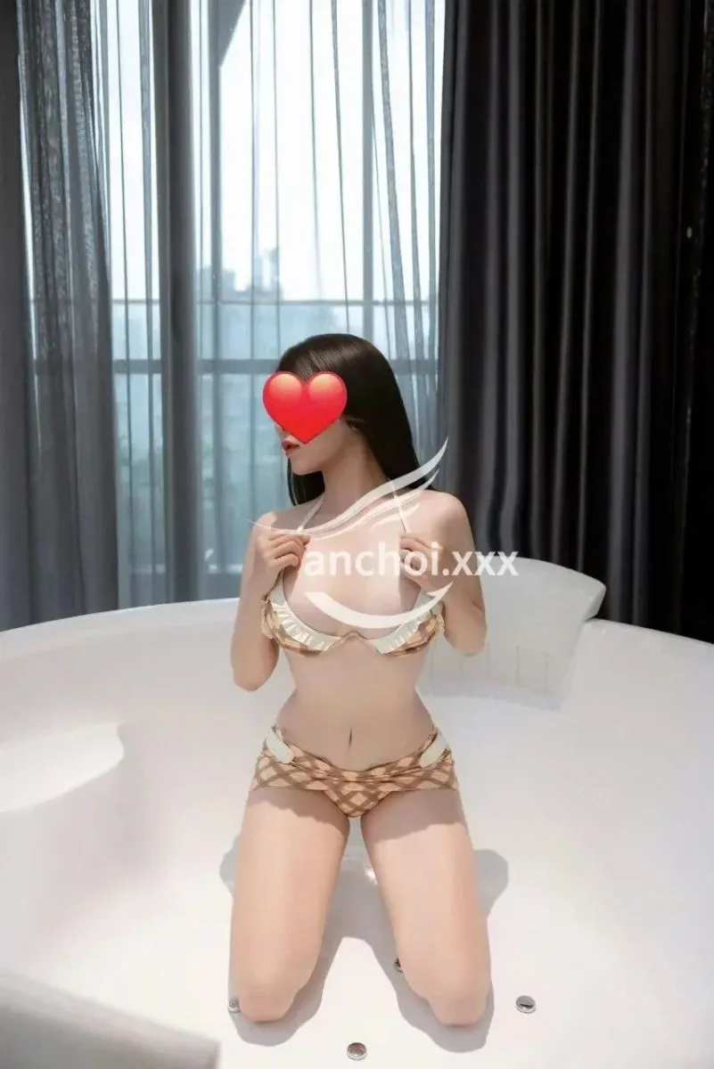 Ảnh 3 - GÁI XINH BÉ SAM_ KHUÔN MẶT ẤN TƯỢNG_DA TRẮNG CHÂN DÀI_LÀM TÌNH MAX PHÊ