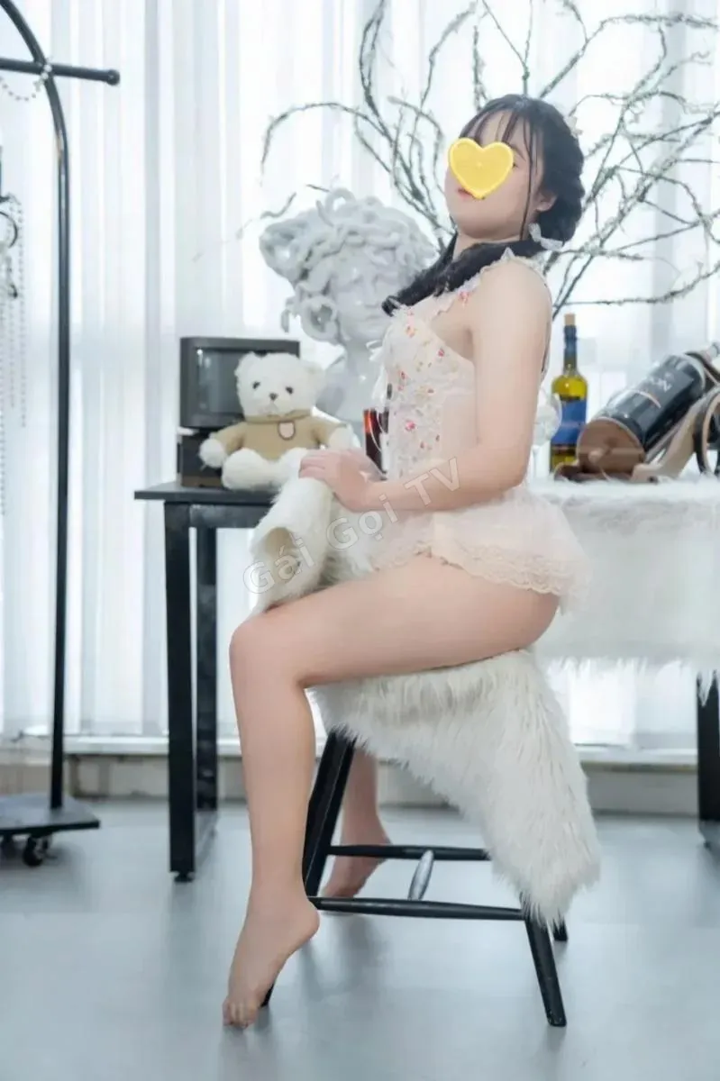 Ảnh 8 - PHƯƠNG ANH CÔ BÉ NGÂY THƠ MỚI VÀO NGHỀ ĐI LÀM LẦN ĐẦU