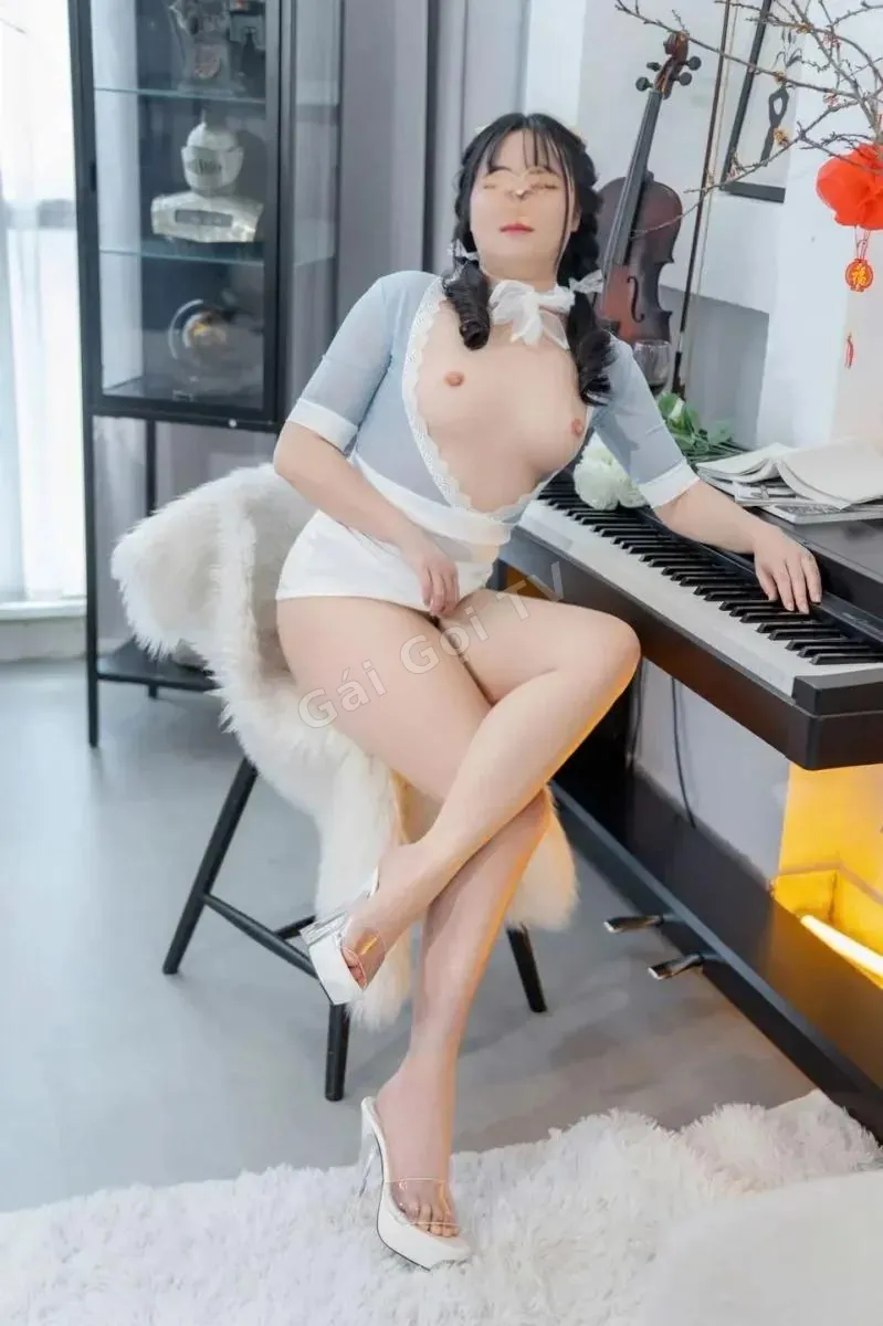 Ảnh 7 - PHƯƠNG ANH CÔ BÉ NGÂY THƠ MỚI VÀO NGHỀ ĐI LÀM LẦN ĐẦU